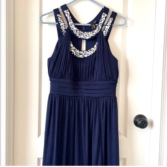 Trixxi formal floorlength gown - Picture 2 of 7